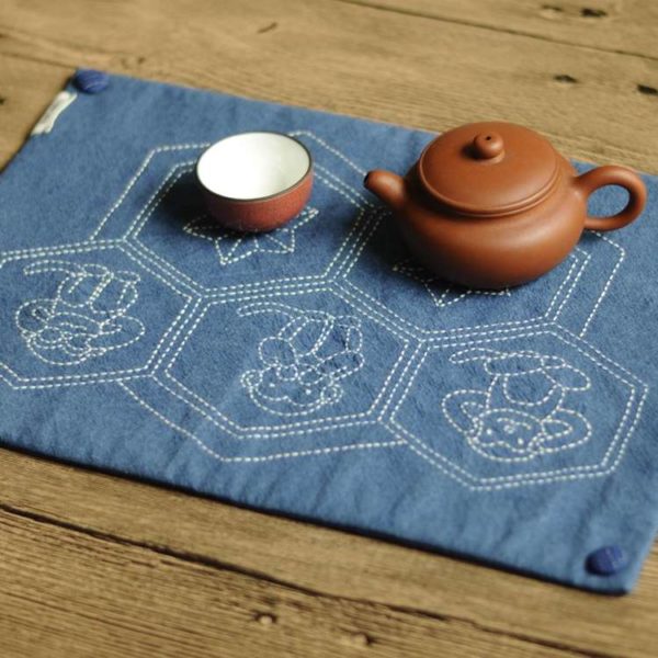 3-Monkey Design Tea Mat