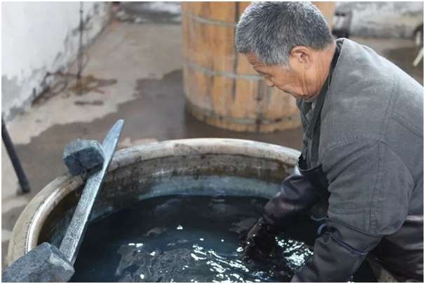 Artisan at work